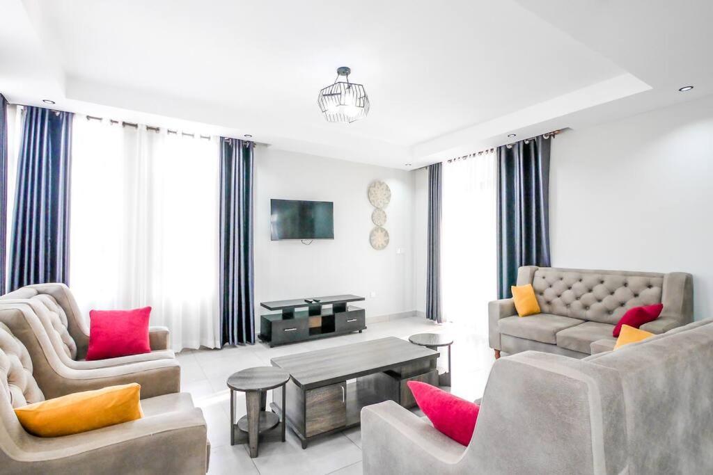 Ultra Modern Apartment In Nyarutarama Kigali Ngoại thất bức ảnh