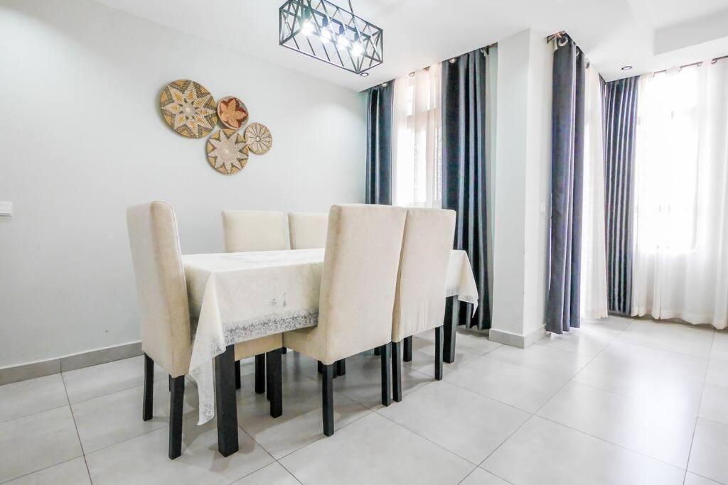Ultra Modern Apartment In Nyarutarama Kigali Ngoại thất bức ảnh